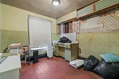 971 Thompson Ave, Donora, PA 15033 - Photo 11