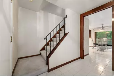 261 Shasta Dr, Pittsburgh, PA 15239 - Photo 7