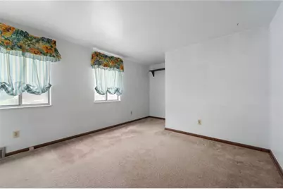 261 Shasta Dr, Pittsburgh, PA 15239 - Photo 7