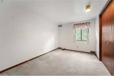 261 Shasta Dr, Pittsburgh, PA 15239 - Photo 11