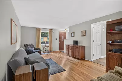 577 Arbor Ln, Pittsburgh, PA 15236 - Photo 3