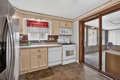 577 Arbor Ln, Pittsburgh, PA 15236 - Photo 11