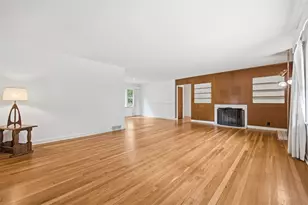1140 Lakemont Dr, Pittsburgh, PA 15243 - Photo 5
