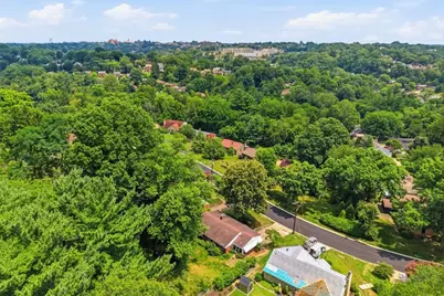 1140 Lakemont Dr, Pittsburgh, PA 15243 - Photo 27