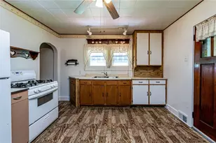 8018 Hayward St, Hempfield Township, PA 15691 - Photo 21