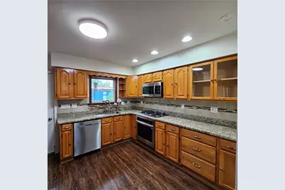 5163 Rosecrest Dr, East Pittsburgh, PA 15201 - Photo 17