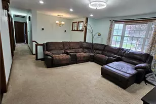 5163 Rosecrest Dr, East Pittsburgh, PA 15201 - Photo 5