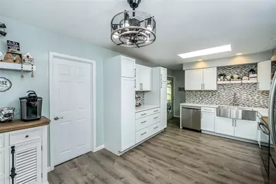3001 Warren Road, White Township, PA 15701 - Photo 5