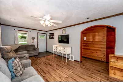6806 Route 240 Hwy, Green/Commdre/Prchse, PA 15724 - Photo 5