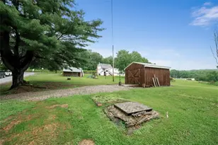 6806 Rte 240 Hwy, Green/Commdre/Prchse, PA 15724 - Photo 25