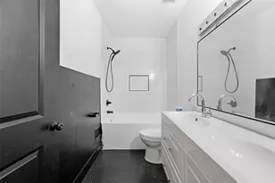 413 Agatha St, Pitcairn, PA 15140 - Photo 23