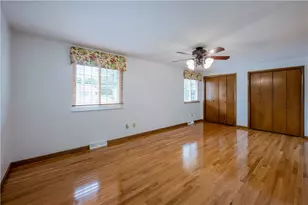 241 Laurel Dr, Greensburg, PA 15601 - Photo 5