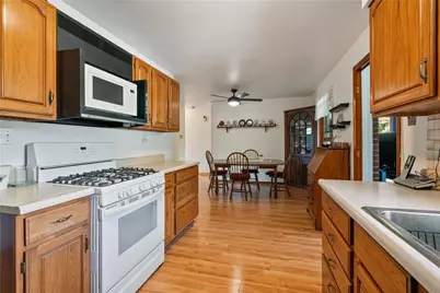 642 Wallace Run Rd, Big Beaver, PA 15010 - Photo 13