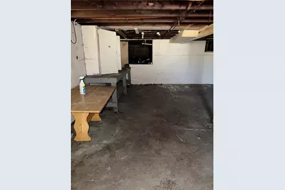 218 Meadow Ave, Charleroi Boro, PA 15022 - Photo 11