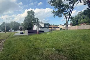 739 State Route 130, Penn Twp, PA 15206 - Photo 17