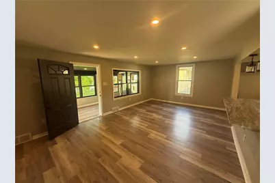 739 State Route 130, Level Green, PA 15206 - Photo 5