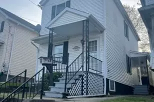 1004 Wallace St, Vandergrift, PA 15690 - Photo 1