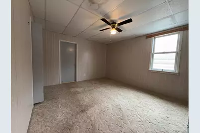 1004 Wallace Street, Vandergrift, PA 15690 - Photo 15