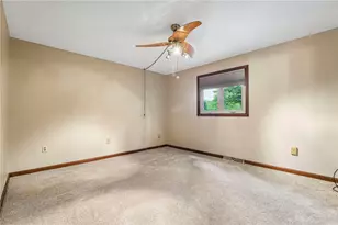 129 Green Forest Dr, Economy, PA 15005 - Photo 15