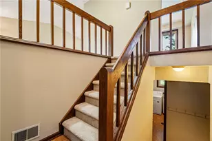 129 Green Forest Dr, Economy, PA 15005 - Photo 5