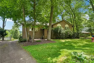 129 Green Forest Dr, Economy, PA 15005 - Photo 3