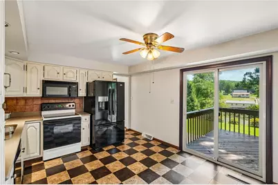 129 Green Forest Dr, Economy, PA 15005 - Photo 11
