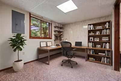 1002 Forest Edge Ct, Pittsburgh, PA 15090 - Photo 15