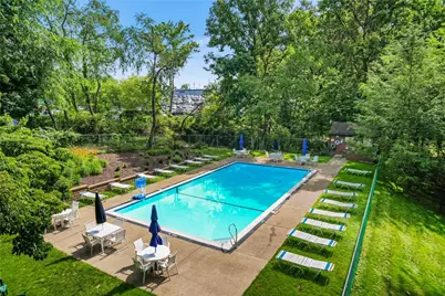 1002 Forest Edge Ct, Pittsburgh, PA 15090 - Photo 5
