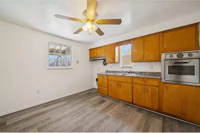 7867 Mark Dr, Pittsburgh, PA 15147 - Photo 13