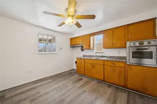 7867 Mark Dr, Pittsburgh, PA 15147 - Photo 13