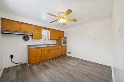 7867 Mark Dr, Pittsburgh, PA 15147 - Photo 11