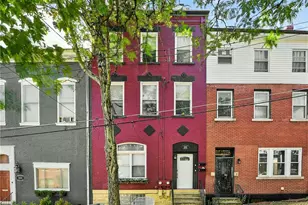 1113 Linden Pl, Pittsburgh, PA 15212 - Photo 1