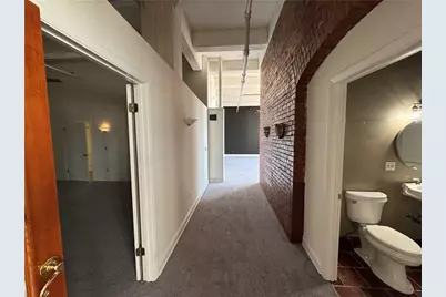 5850 Centre Ave #411, Pittsburgh, PA 15206 - Photo 9