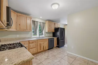 1806 Shady Drive, Farrell, PA 16121 - Photo 7