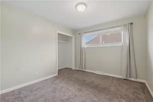 1806 Shady Dr, Farrell, PA 16121 - Photo 19
