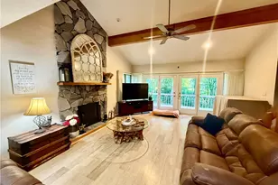 122 May Dr, Jefferson Township, PA 16056 - Photo 9