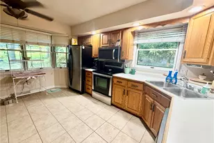 122 May Dr, Jefferson Township, PA 16056 - Photo 19