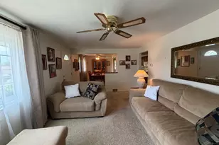 121 W Patty Ln, Monroeville, PA 15146 - Photo 5