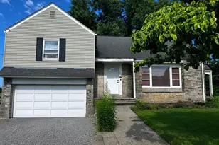 186 Oregon Dr, Greensburg, PA 15601 - Photo 1