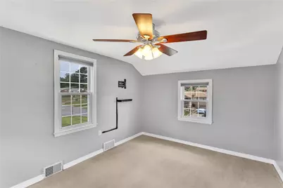 610 Patterson Rd, Bethel Park, PA 15102 - Photo 21