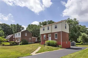 610 Patterson Rd, Bethel Park, PA 15102 - Photo 3