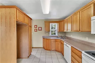610 Patterson Rd, Bethel Park, PA 15102 - Photo 11