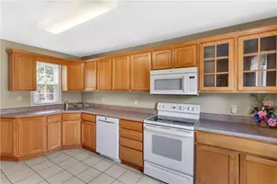 610 Patterson Rd, Bethel Park, PA 15102 - Photo 9