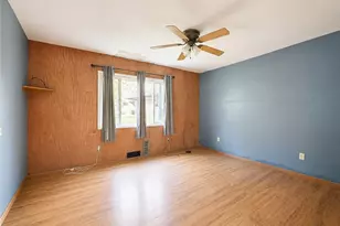 2133 Lower Terrace Rd, New Kensington, PA 15068 - Photo 9