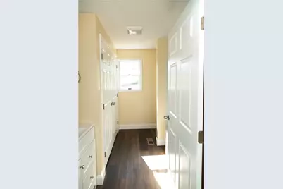 387 W Wylie Ave, Canton Township, PA 15301 - Photo 9