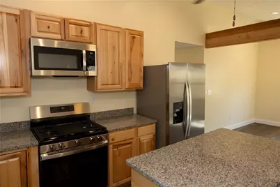 387 W Wylie Ave, Canton Township, PA 15301 - Photo 3