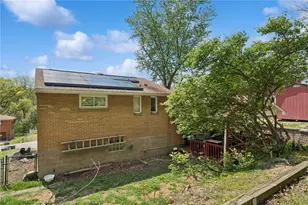 447 Saratoga Dr, Pittsburgh, PA 15236 - Photo 31