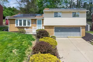 447 Saratoga Dr, Pittsburgh, PA 15236 - Photo 1