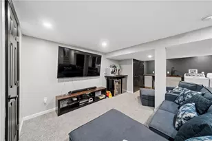 447 Saratoga Dr, Pittsburgh, PA 15236 - Photo 25