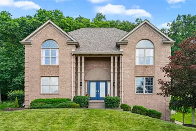 114 Oakview Drive, Cranberry Township, PA 16066 - Photo 1